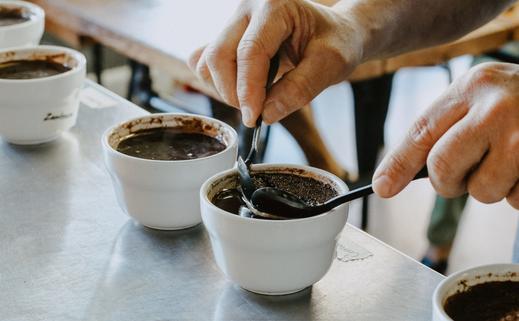 Café y Vino - Un parecido increíble